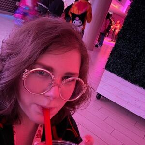 Meet your Posher, Zoe